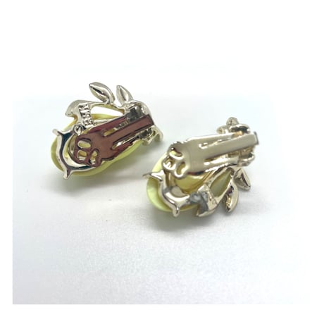 BSK Signed vintage fruit clip on earring  ( 1960s )