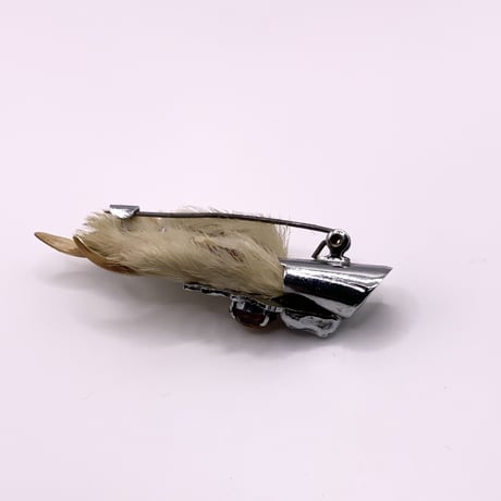 animal hand brooch