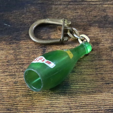 Perrier ペリエ・キーホルダー