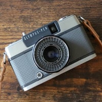 OLYMPUS】 PEN EE-3 フィルムカメラ（分解整備済・ネイビーブルー