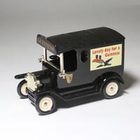 【LLEDO】T FORD VAN LOVELY DAY FOR A GUINNESS