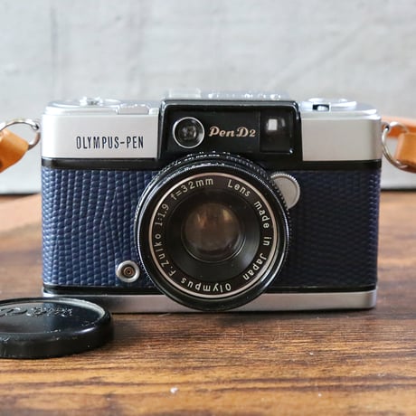 【OLYMPUS】 PEN D2 フィルムカメラ（分解整備済・ネイビーブルーリザード貼り革・オリジナルストラップ・no96）