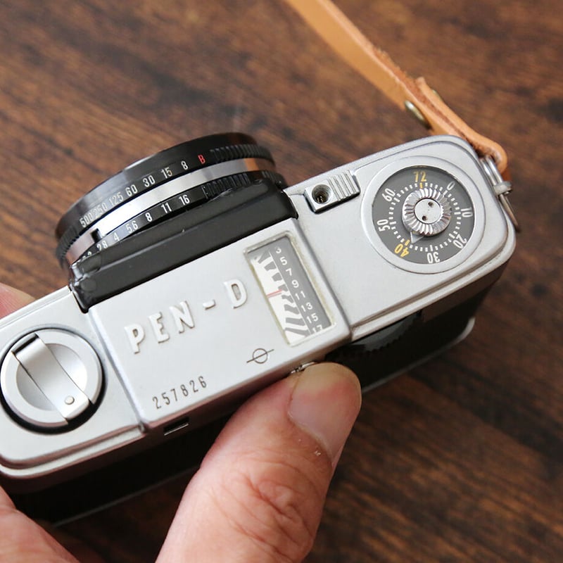 OLYMPUS】 PEN D3 フィルムカメラ（分解整備済・オリジナルストラップ