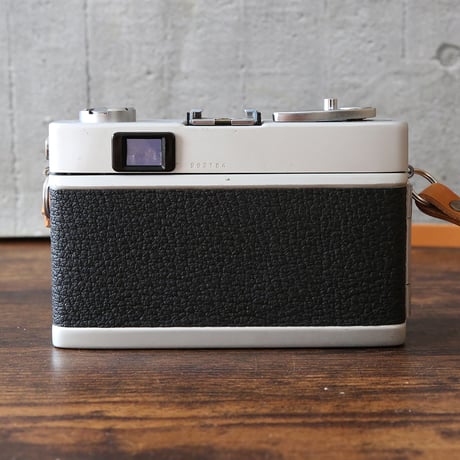 【KONICA】 C35 フィルムカメラ（分解整備済・オリジナルストラップ・no39）