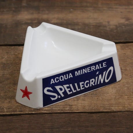 【S.PRELLEGRINO】プラスチック製サンドリエ