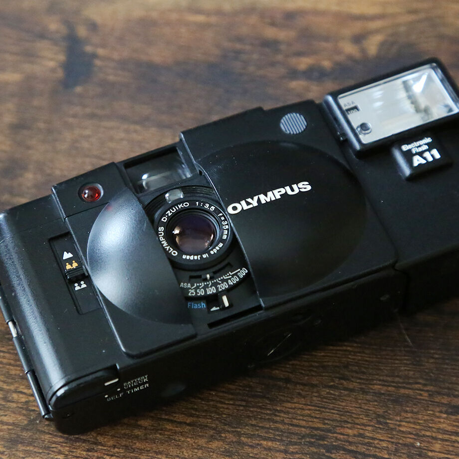 OLYMPUS】 XA2 フィルムカメラ（分解整備済・フラッシュA11付属・no01