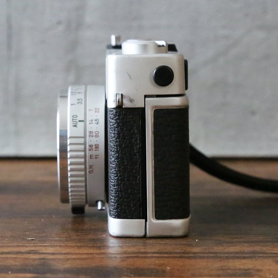 -481- KONICA コニカC35 初期型 分解整備済の完動美品 481- KONICA コニカC35 初期型 分解整備済の完動美品 - フィルム