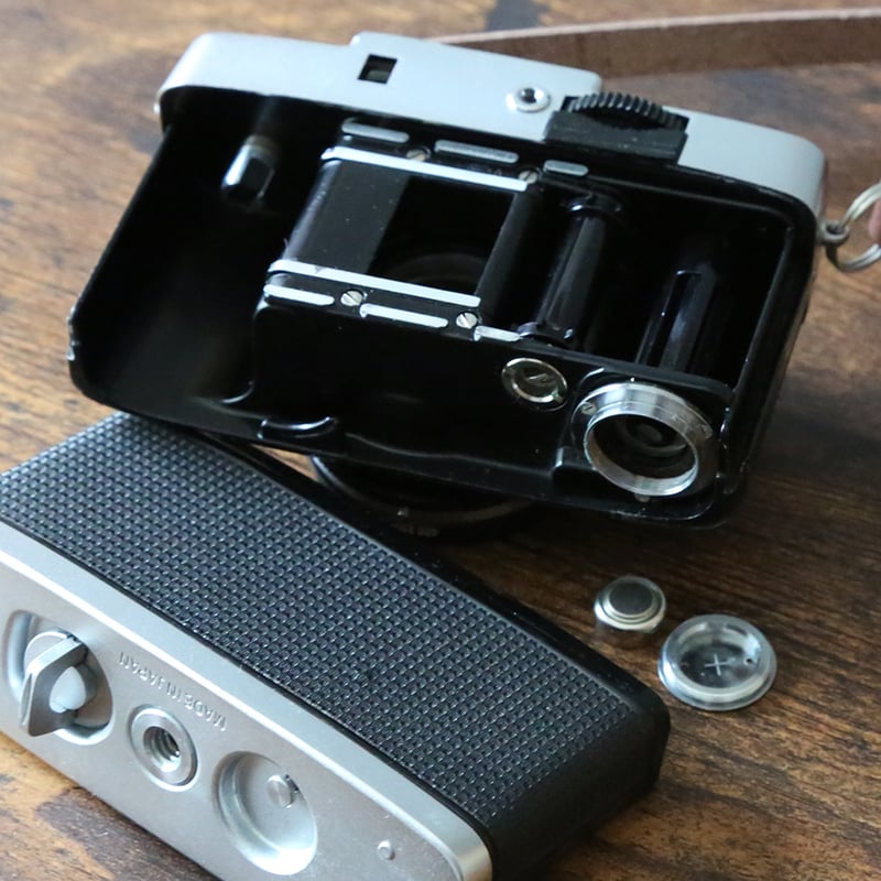 OLYMPUS - フィルムカメラ　OLYMPUS PEN D3 分解整備済み OLYMPUS】 PEN D3 フィルムカメラ（分解整備済・オリジナル