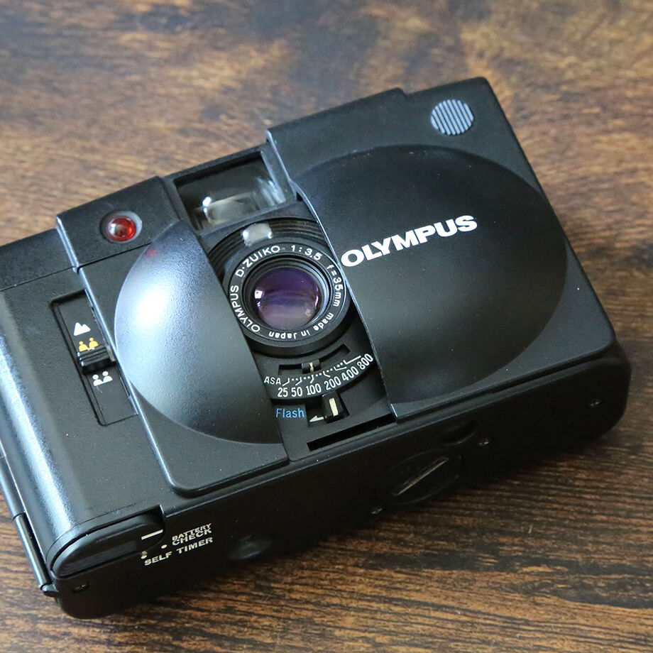 OLYMPUS】 XA2 フィルムカメラ（分解整備済・no02） ※フラッシュA11 