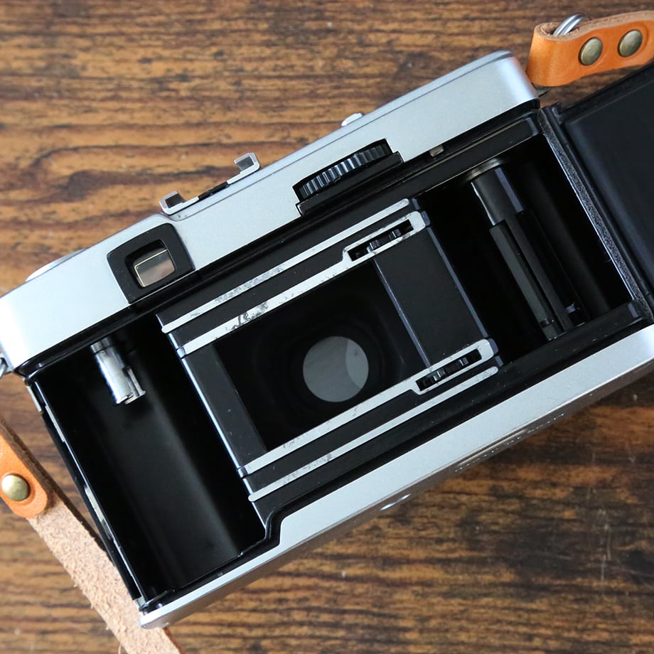 OLYMPUS】 TRIP 35 フィルムカメラ(分解整備済・オリジナル OLYMPUS】 TRIP 35 フィルムカメラ(分解整備済・オリジナル