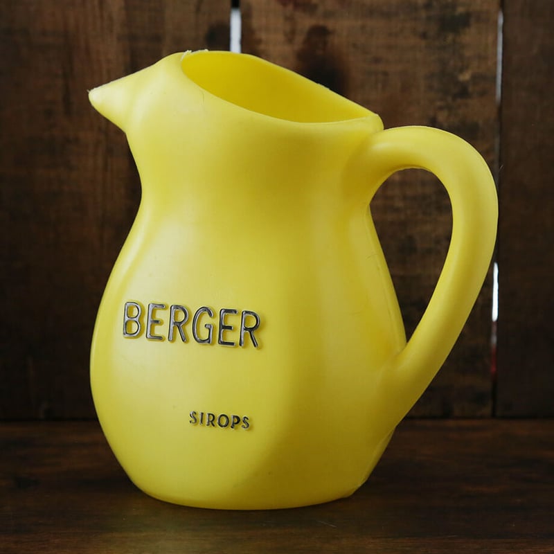 BERGER】プラスチック製カラフェ（ウォーターピッチャー・水差し 