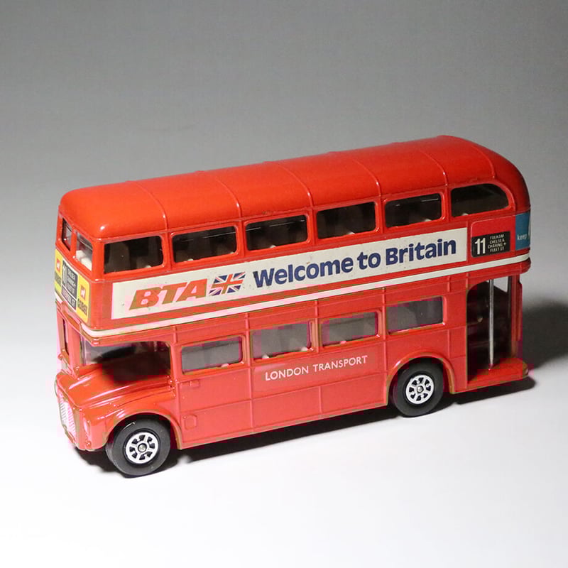 CORGI】London Routemaster Bus | Dear Prudence／デ