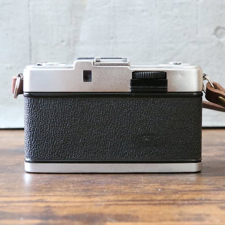 【OLYMPUS】 PEN S 2.8フィルムカメラ（分解整備済・オリジナルストラップ・no137）