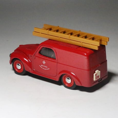 【BRUMM】Fiat 500C Furgoncino （1949） Vigili del fuoco