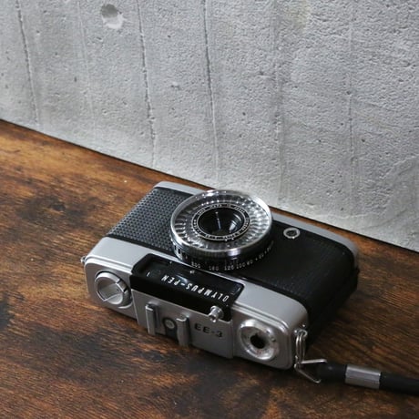 【OLYMPUS】 PEN EE-3 フィルムカメラ（分解整備済・no122）