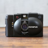 【美品　整備済】ブラック オリンパス Trip35　35mm フィルムカメラ 整備済・保証付】オリンパス TRIP35 フィルムカメラ｜ジェット