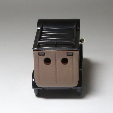 【LLEDO】Bull Nose Morris Van