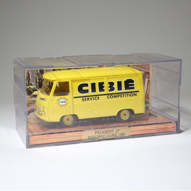 1/43ième – NOREV – PEUGEOT J7 COURCHEVEL VERT