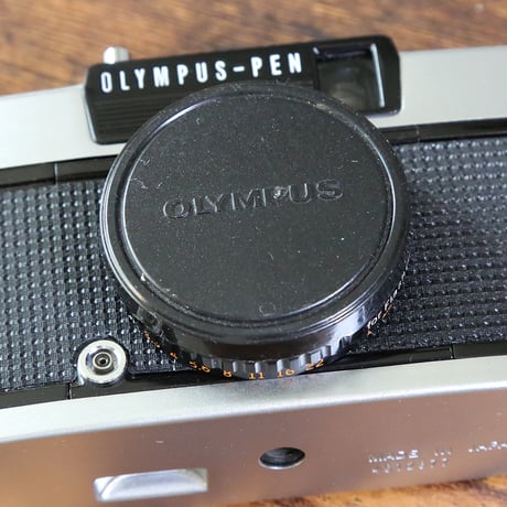 【OLYMPUS】 PEN EE-3 フィルムカメラ（分解整備済・オリジナルストラップ・no107）