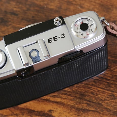 【OLYMPUS】 PEN EE-3 フィルムカメラ（分解整備済・オリジナルストラップ・no107）