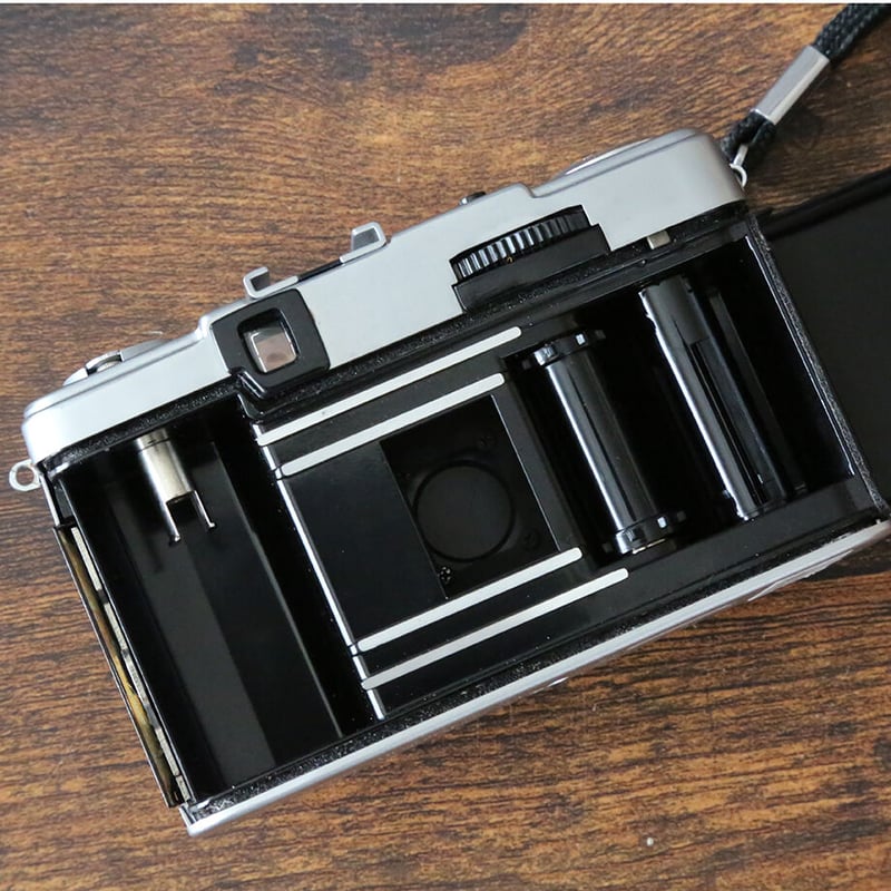 整備済・完動品】 OLYMPUS PEN EE-3 深緑-