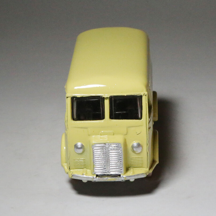 Miniature Quiralu Peugeot D4A Militaire – Échelle Inconnue, Véhicule 1990, France