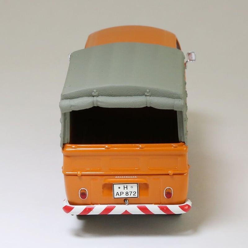 Schuco Classic ミニカー 2台セット ゴールド・シルバー Schuco Classic ミニカー 2台セット ゴールド・シルバー Schuco