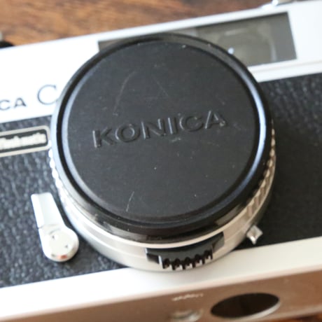 【KONICA】 C35 Flash matic フィルムカメラ（分解整備済・オリジナルストラップ・no34）