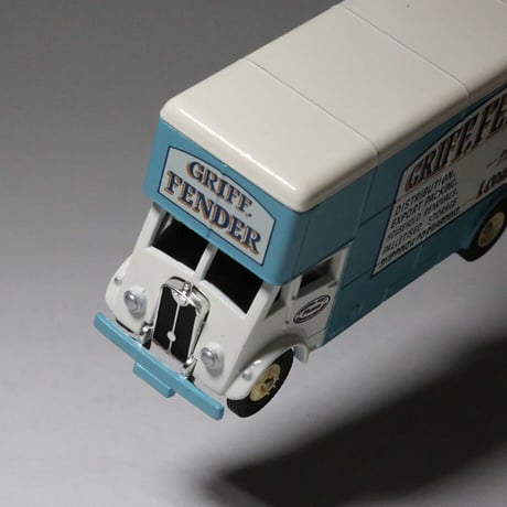 【LLEDO】Guy Pantechnicon Griff Fender