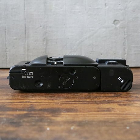 【OLYMPUS】 XA2 フィルムカメラ（分解整備済・フラッシュA11付属・no01）