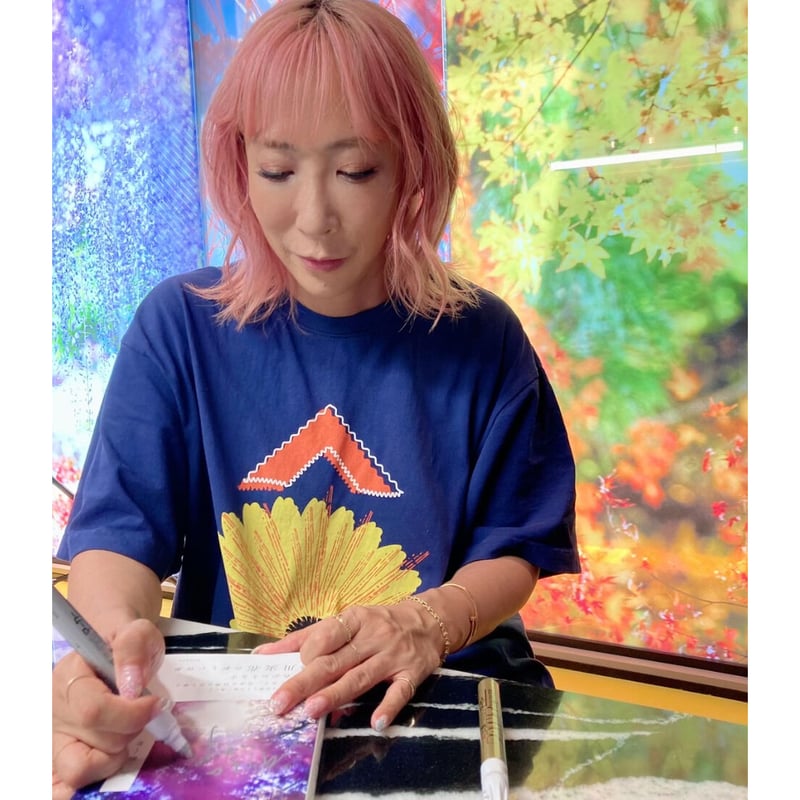 花、瞬く光（蜷川実花 直筆サイン入り） | MIKA NINAGAWA