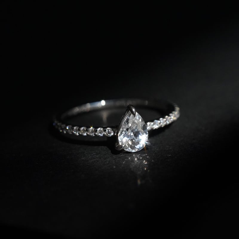 雫型》Drops of Light Ring(マダガスカル産フェナカイト