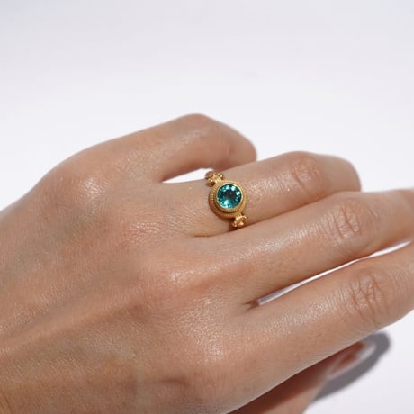 エメラルド《アテーナ》18K・イエローゴールドリング