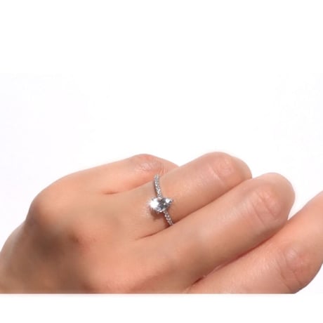 《雫型》Drops of Light Ring(マダガスカル産フェナカイト＆メレダイヤ）