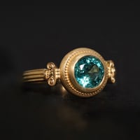 エメラルド《アテーナ》18K・イエローゴールドリング
