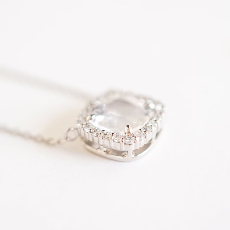 フェナカイト(マダガスカル産）＋ダイヤモンド・プラチナネックレス