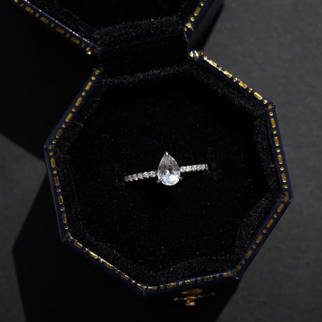 《雫型》Drops of Light Ring(マダガスカル産フェナカイト＆メレダイヤ）