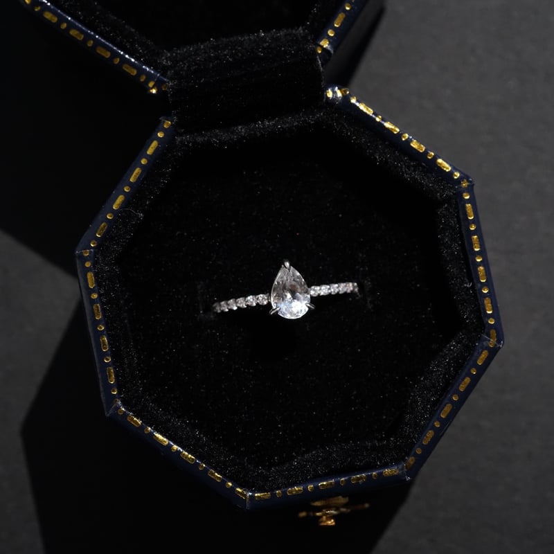 雫型》Drops of Light Ring(マダガスカル産フェナカイト＆メレダイヤ