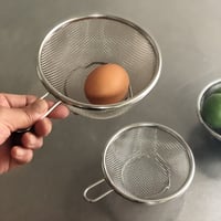 ミニストレーナー足付き　13cm