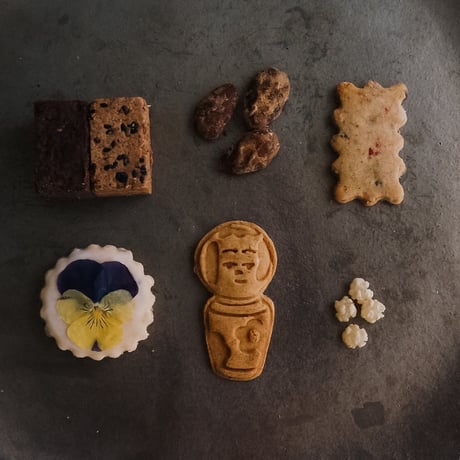 コケシ缶｜Herb & Spice Cookies Box（M）