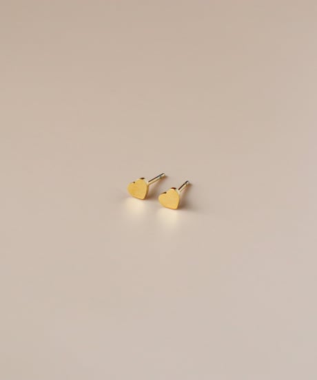 【金アレ対応】ハートスタッドピアス