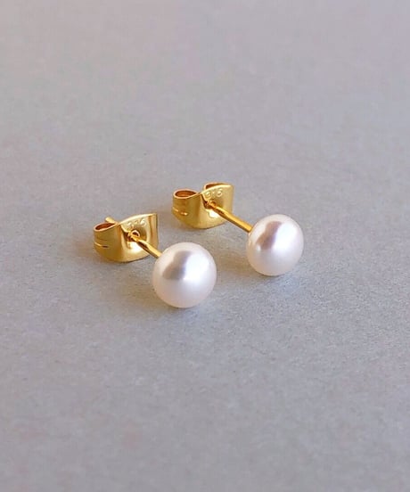 【金アレ対応】淡水パールの一粒ピアス(6mm)