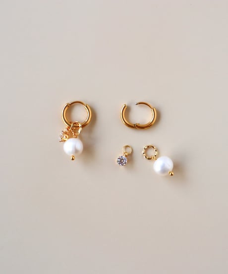 【金アレ対応】チャームフープピアス(パールとHeart&Cupidジルコニア)