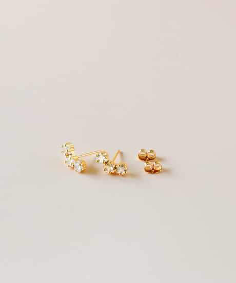 【金アレ対応】トリプルスターピアス