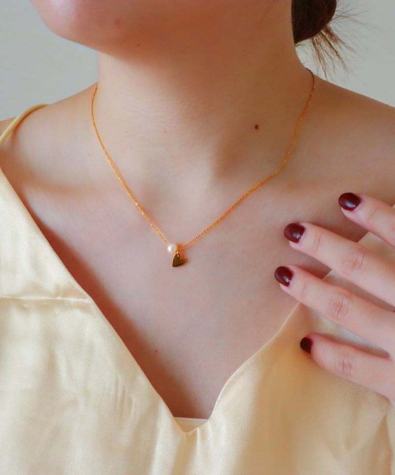 金アレ対応】AAA淡水パールハートチャームネックレス | mikka