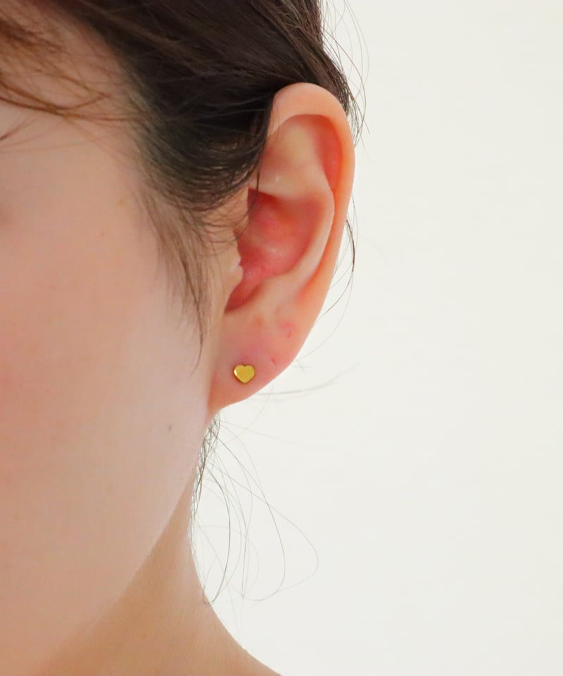 金アレ対応】ハートスタッドピアス | mikka