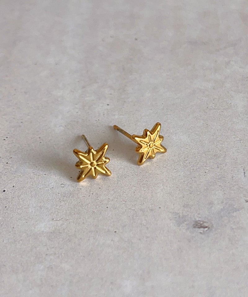 金アレ対応】スターピアス・イヤリング | mikka
