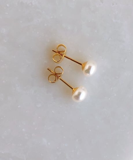 【金アレ対応】淡水パールの一粒ピアス(6mm)