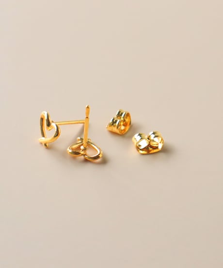 ※B品　【金アレ対応】ニュアンスハートピアス・イヤリング