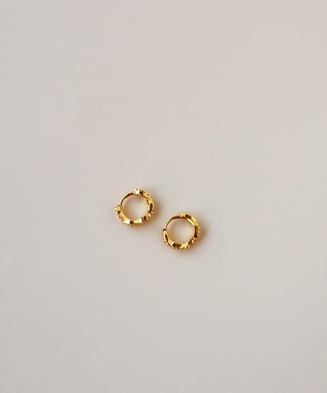 【金アレ対応】ツイストジルコニアフーピアス